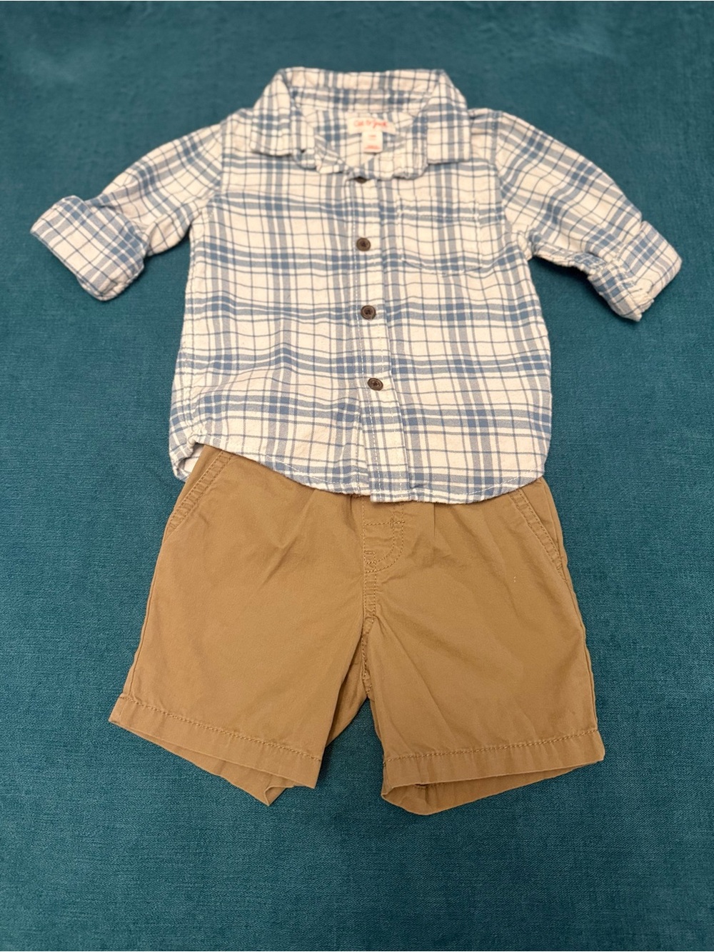 Cat & Jack Blue & White Plaid Collared Flannel Shirt with Khaki Shorts 18M